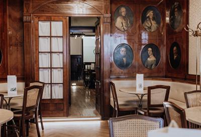 Café Tomaselli Kaffeehaus Einrichtung